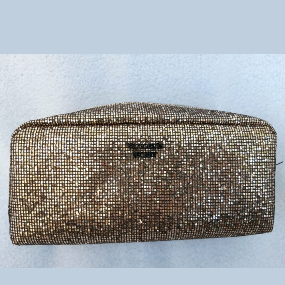 Victoria's Secret cosmetic bag. Never used.